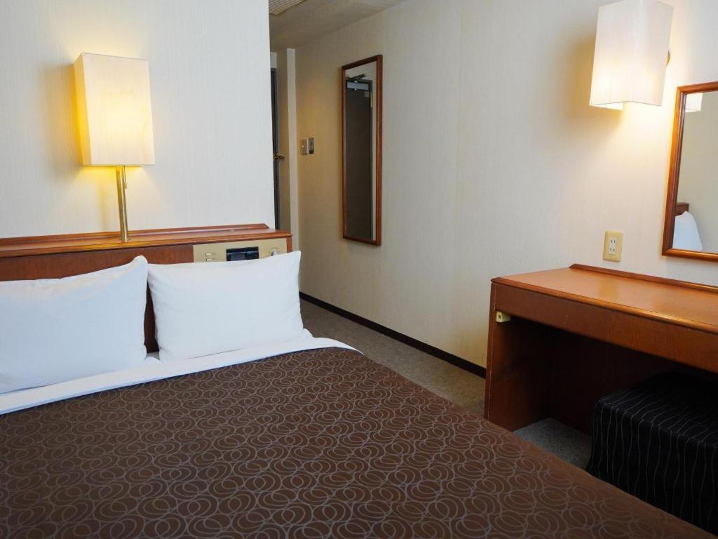 Plaza Hotel Tenjin Фукуока Экстерьер фото